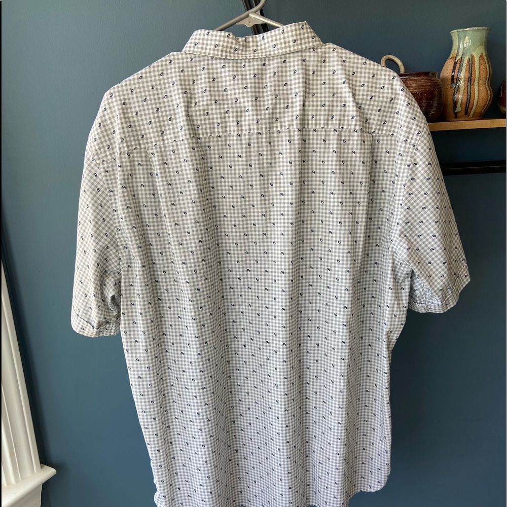 NWOT Men’s Van Heusen Shirt- XXL - Picture 4 of 4